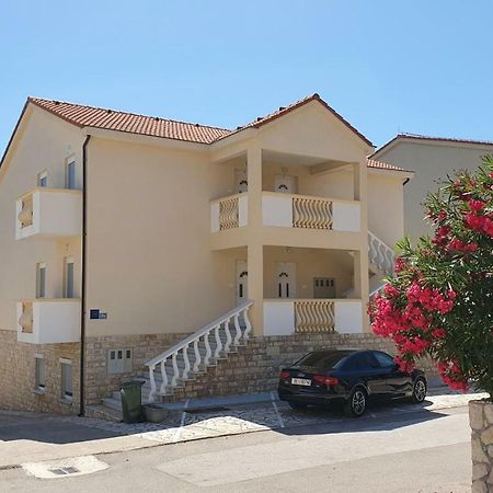 Apartments Mislav نوفاليا المظهر الخارجي الصورة