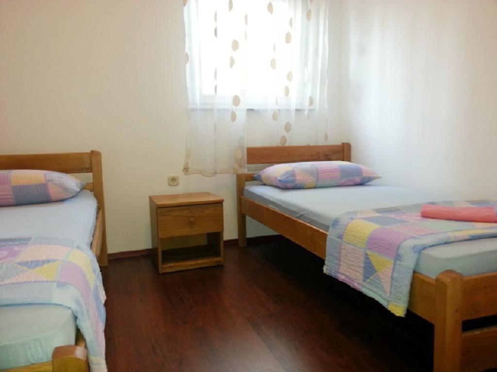 Apartments Mislav نوفاليا الغرفة الصورة