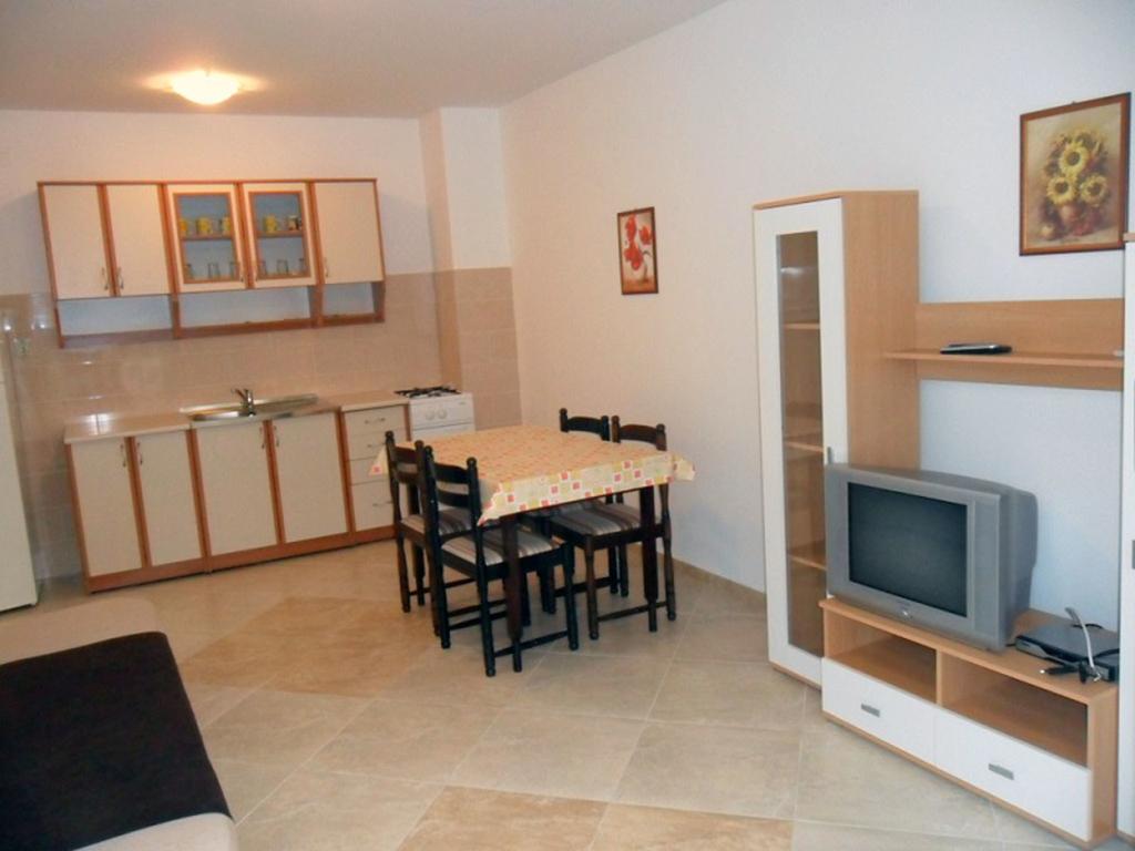 Apartments Mislav نوفاليا الغرفة الصورة