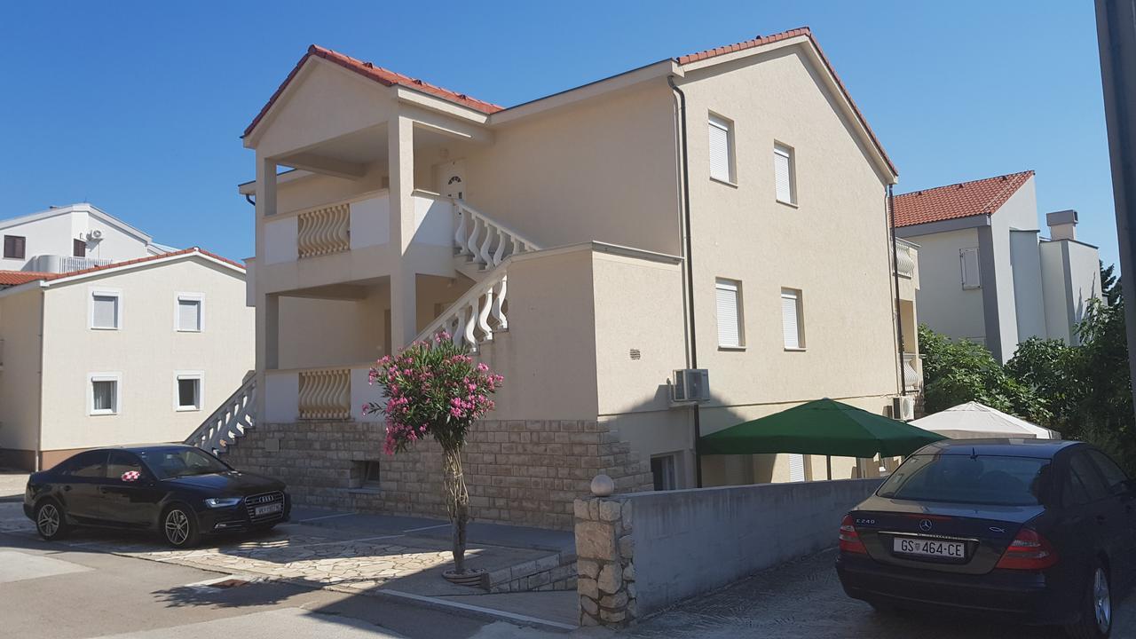 Apartments Mislav نوفاليا المظهر الخارجي الصورة