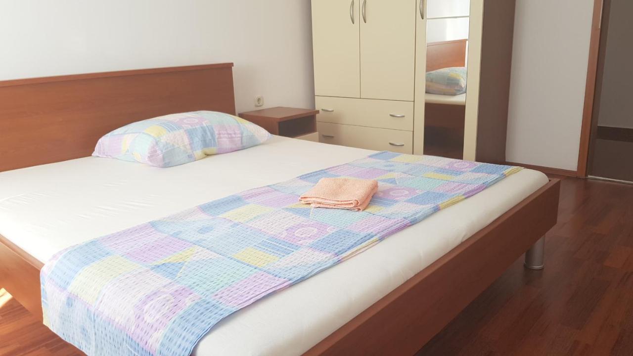 Apartments Mislav نوفاليا المظهر الخارجي الصورة