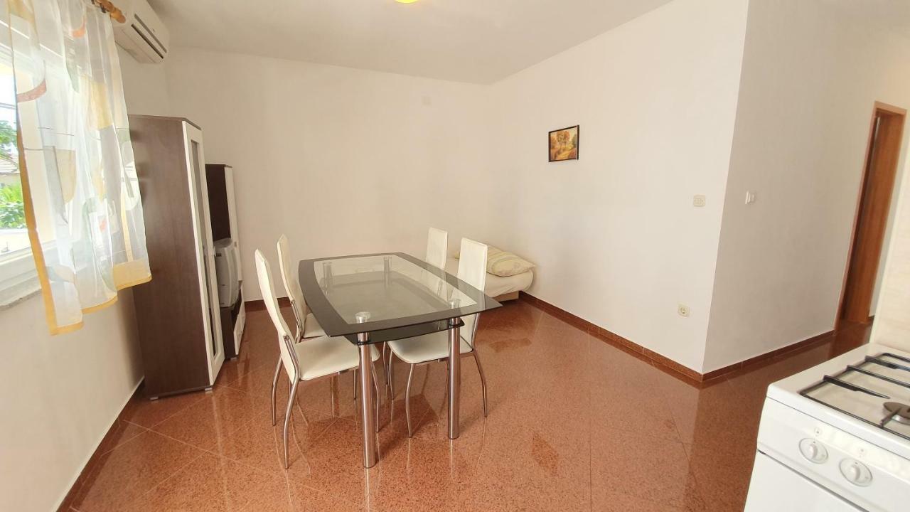 Apartments Mislav نوفاليا المظهر الخارجي الصورة