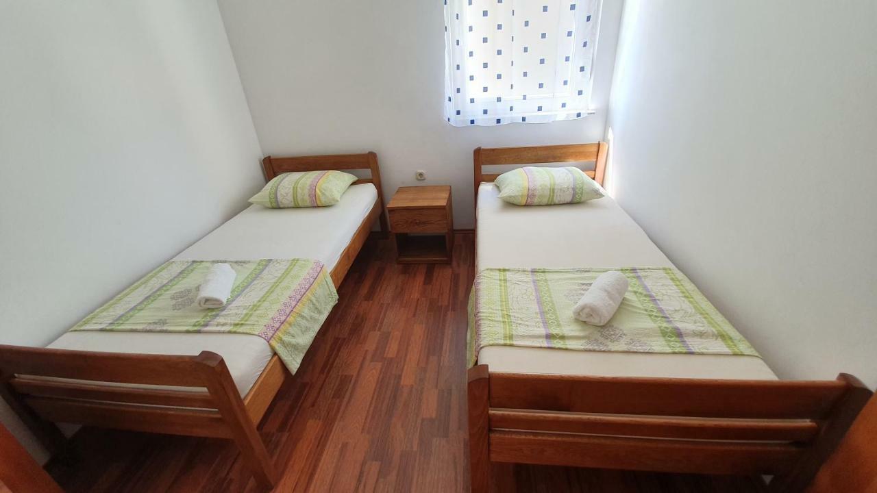 Apartments Mislav نوفاليا المظهر الخارجي الصورة